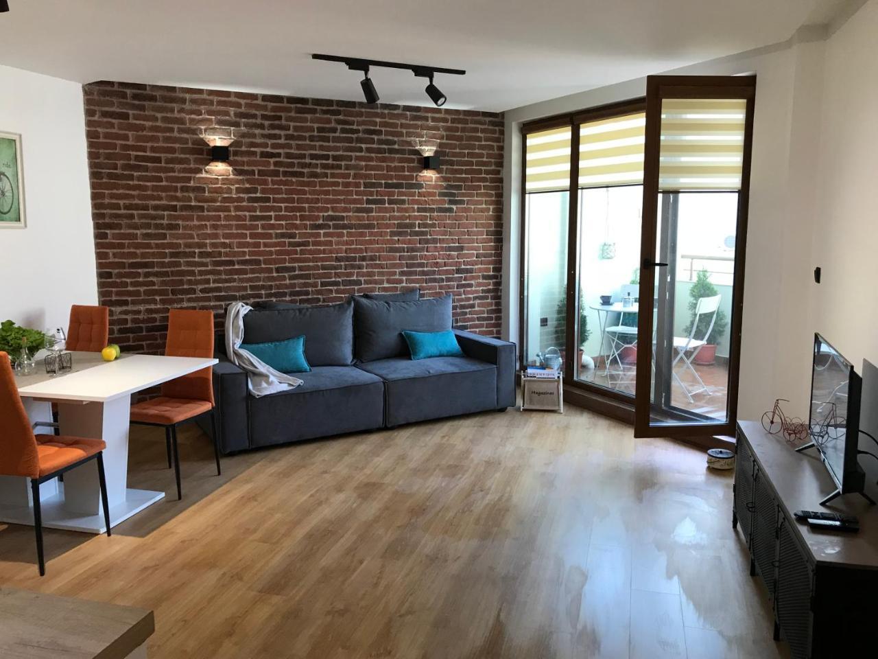 Bright, Comfortable And Cozy Apartment Burgas Stad Buitenkant foto