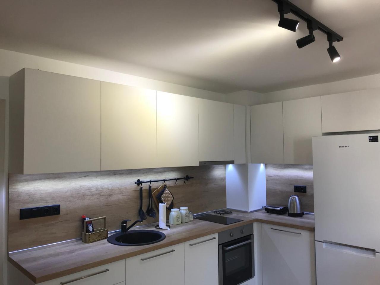 Bright, Comfortable And Cozy Apartment Burgas Stad Buitenkant foto